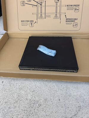 NetBerg Aurora 420 Broadcom Trident II 6   40G + 48   10G Switch