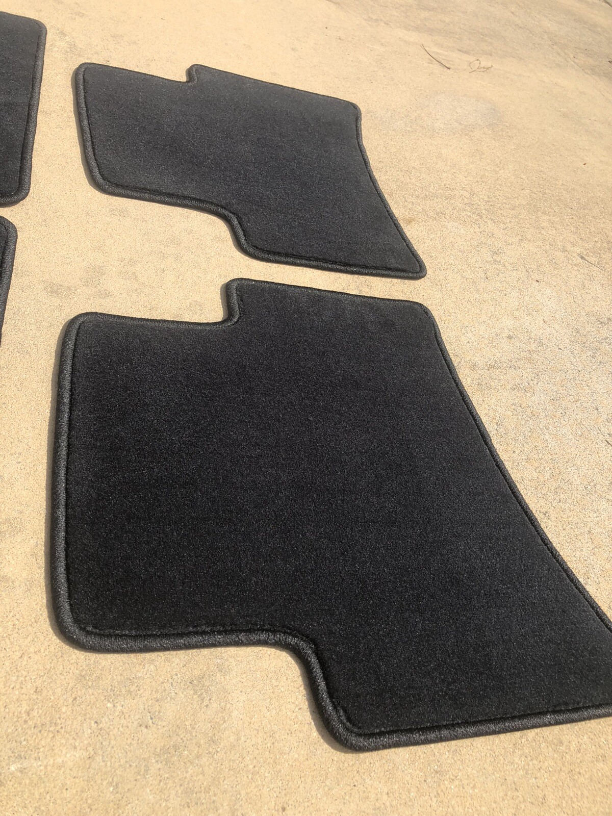 952000 MercedesBenz W202 FLOOR MAT C220 C230 C240 C280 C260 C36 C43
