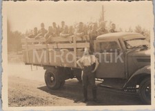 Photo, WW2, Truck with Flatbed and Soldiers XT55196