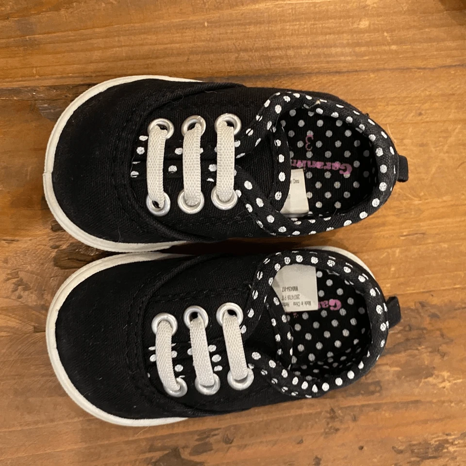 Paquete de 4 pares de zapatos para niños pequeños talla 3 Foto 3 de 4