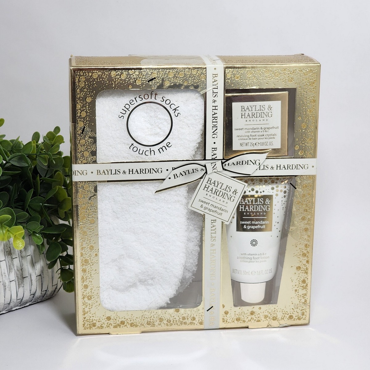 Baylis and Harding Foot Lotion Soak Crystal Socks Set Sweet