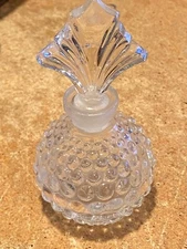 5" Perfume bottle with Clear Glass Hobnail & Fan Shape Stopper *Pre-Owned* BT1