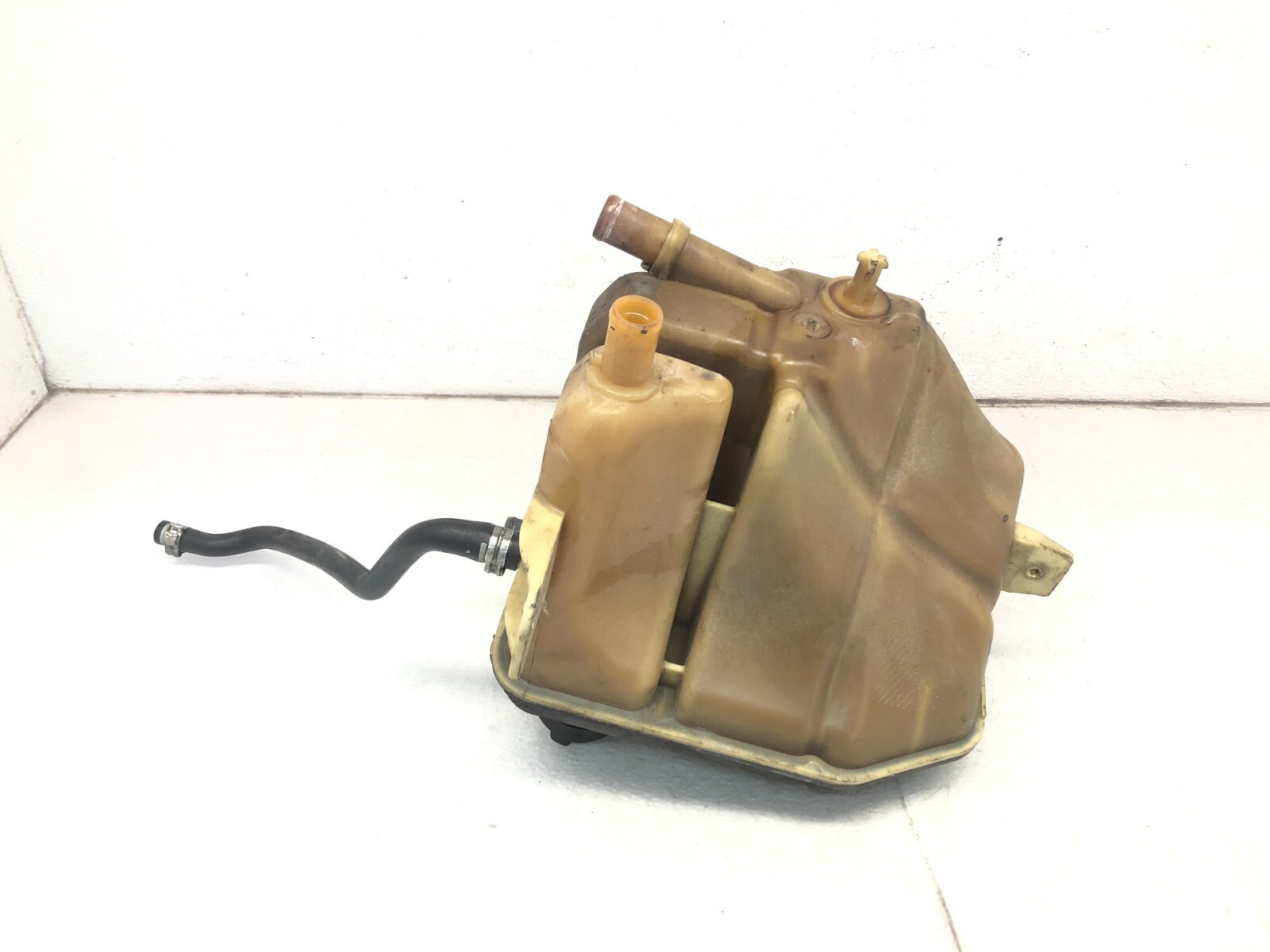 2014-2020 MASERATI QUATTROPORTE 3.0L ENGINE COOLANT RESERVOIR EXPANSION TANK OEM