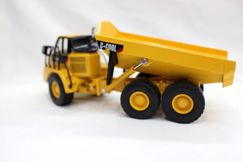 34R-045 C-COOL 1/64 建機 ARTICULATED TRUCK C-COOL 1:64 Scale