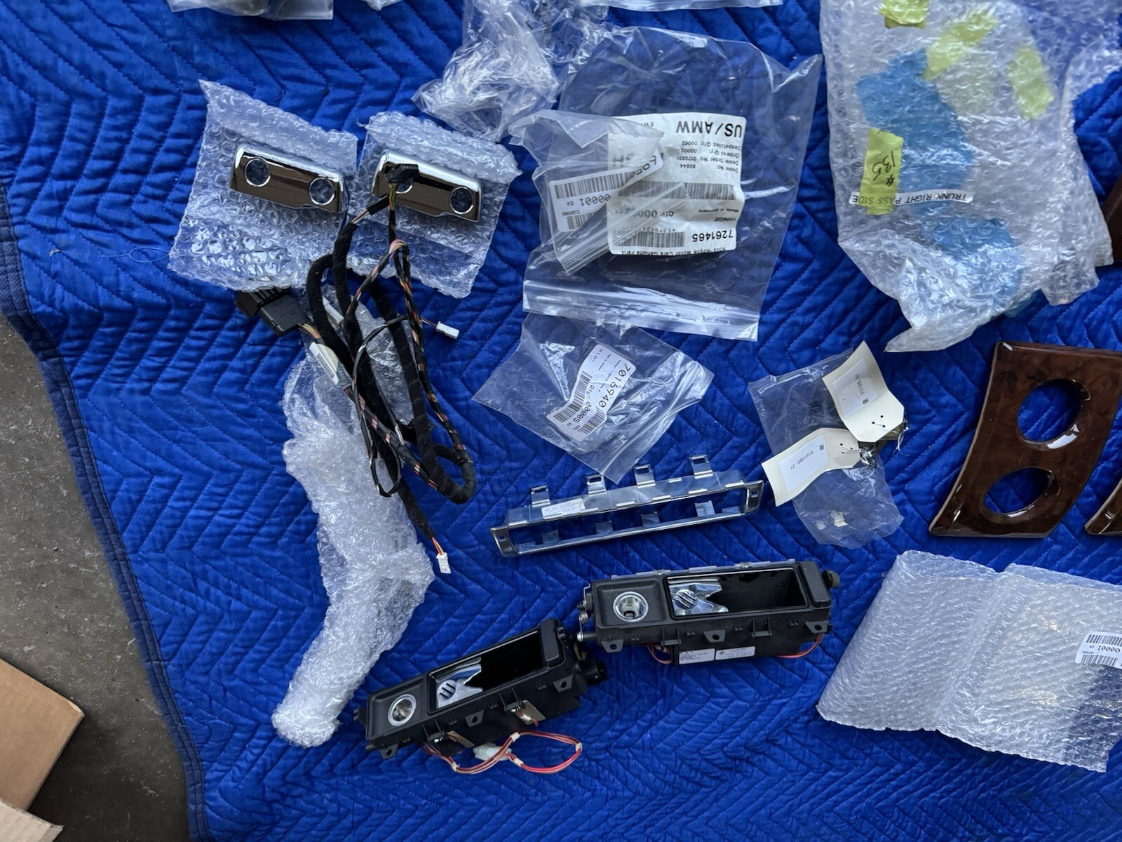 Rolls Royce Phantom 2004 Nos Interior Parts Collection