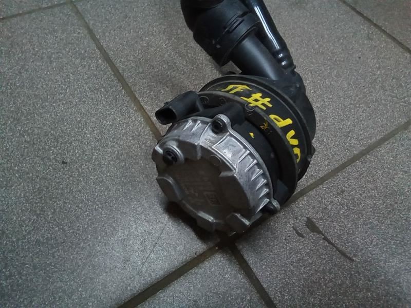 BMW i8 2014-2017 Brake vacuum pump