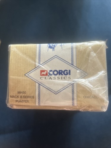 CORGICLASSIC.MACK B SERIES PUMPER SCALA1:43 - Foto 4 di 4