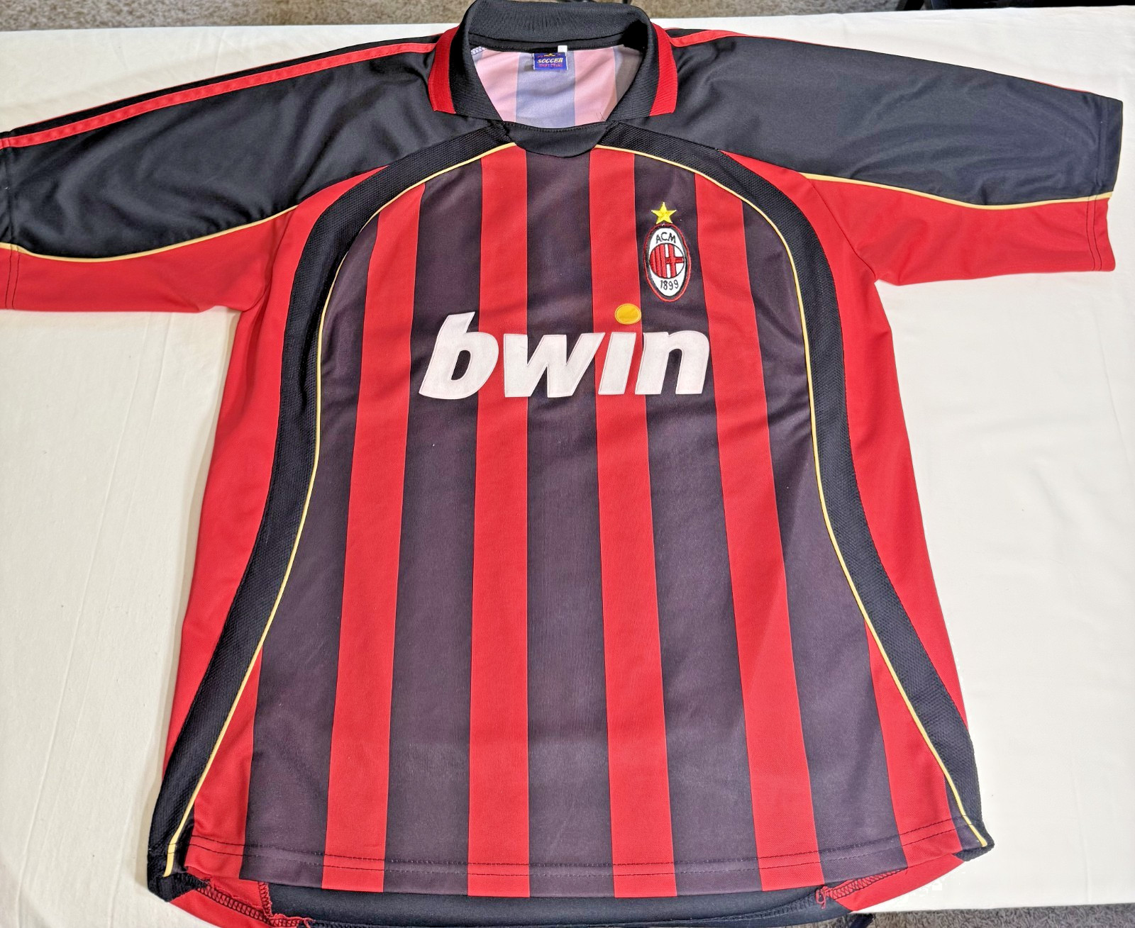 AC Milan Kaká #22 Vintage Soccer Jersey BWIN Red Black Striped Mens XL 2000's