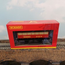 Hornby. R60261. 20 Tonnen Schüttgutwagen 2024. Rot. Modelleisenbahn. Neu. Verpackt. Selten.