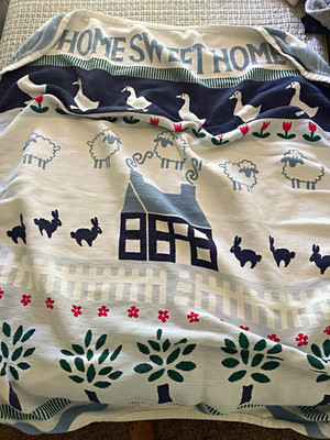 Vtg 80 s cottagecore Crown Crafts Throw Blanket