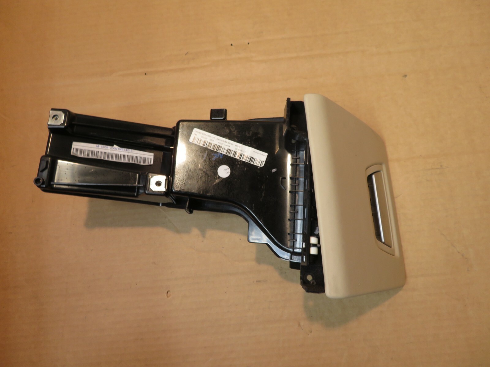 2014-2017 MASERATI GHIBLI LEFT DRIVER SIDE DASHBOARD STORAGE COMPARTMENT OEM