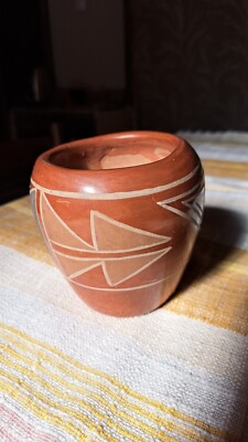 Native American Small Pottery Bowl . Looks Like Santa Clara