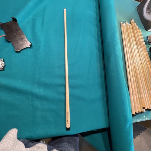 Predator Shafts Pool Cue Shaft Z2 Shaft 5/16x18 12mm 30.25 Inches