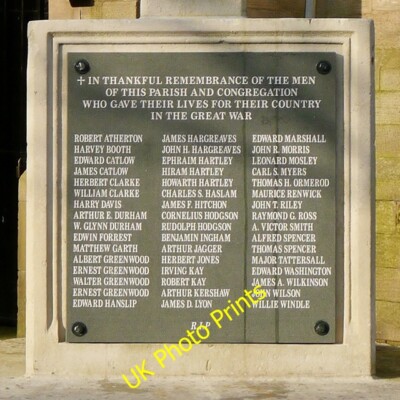 Foto 6x4 Kriegerdenkmal Widmung, Matthäuskirche Burnley Die Widmung c2015