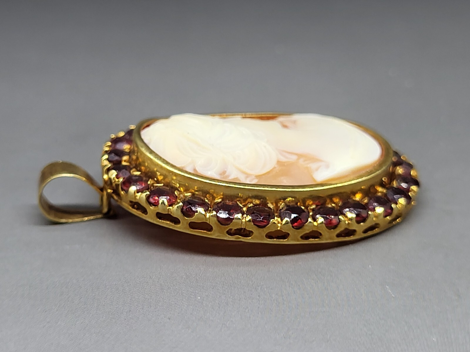 Victorian Ruby Garnet Surrounded Carved Shell Cam… - image 8