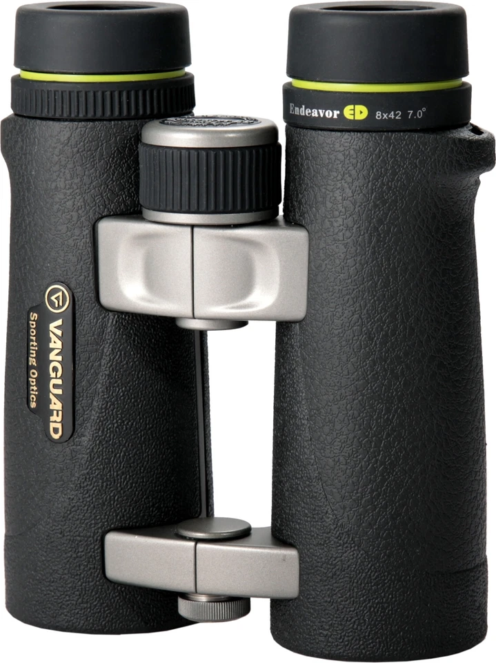 Vanguard Endeavor ED 8 x 42 Hunting Birding Binoculars (REFURBISHED) - Image 3 of 4