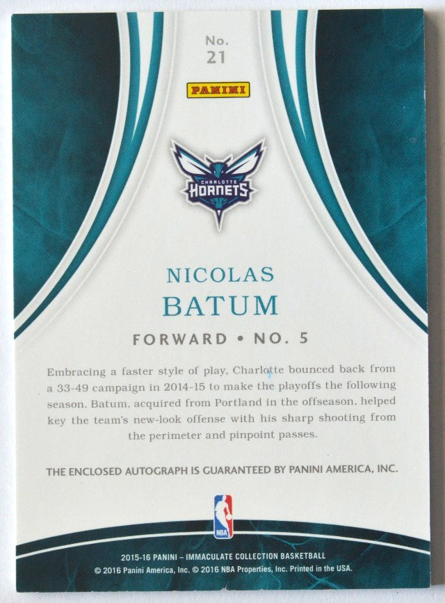 2015-16 Nicolas Batum Panini Immaculate Collection Red Auto SSP 25/25 Card #21 view 2