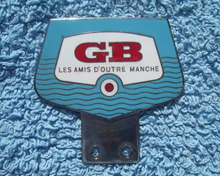 VINTAGE 1950s LES AMIS D'OUTRE MANCHE (GB) CAR BADGE CARAVAN CAMPING CLUB EMBLEM
