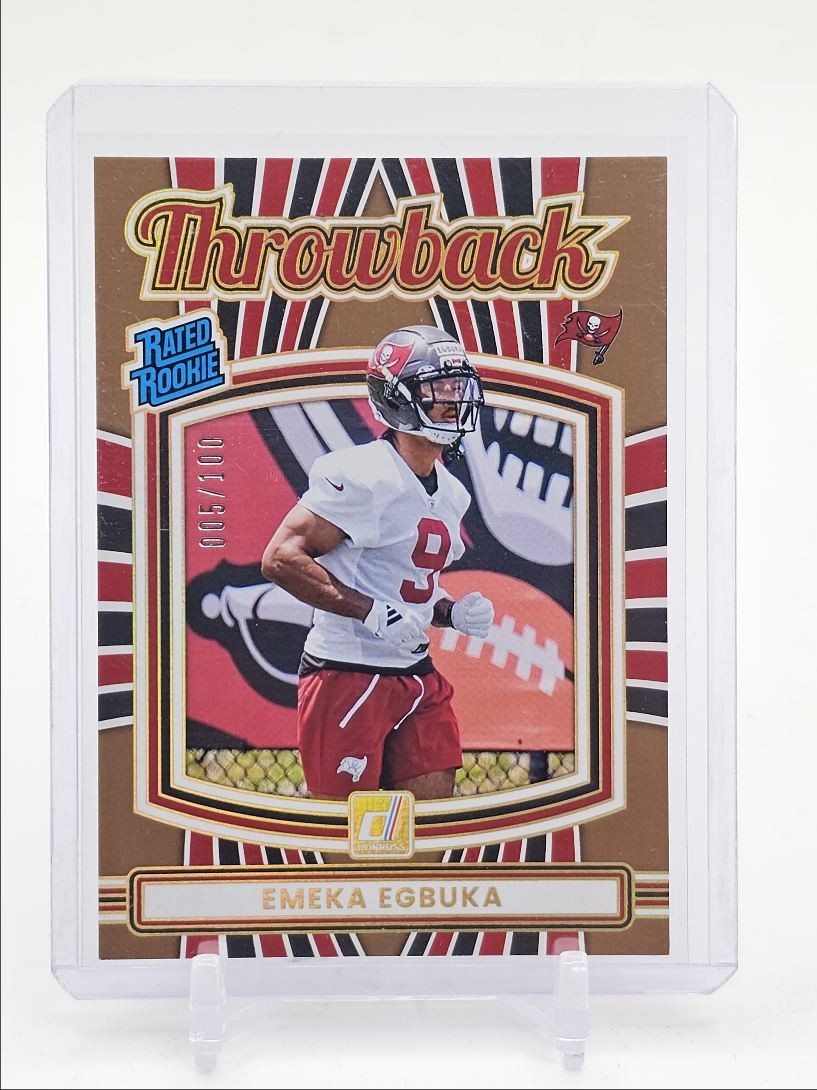 EMEKA EGBUKA 2025 DONRUSS RATED ROOKIE THROWBACK STUDIO SERIES RC /100 Q3798