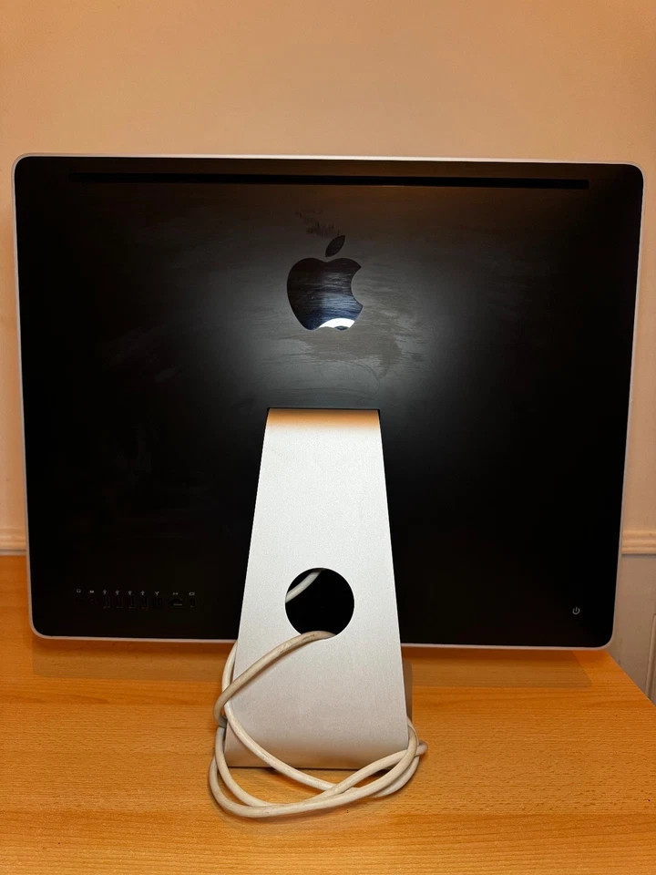 Apple iMac 24’’ A1225 (2009) C2D 2.66GHz 4GB 500GB SSD NVIDIA 9400 macOS - Bild 3 von 3