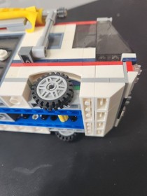 LEGO CREATOR Vacation Getaways 31052 RV Camper Truck Retired Set  With Awning