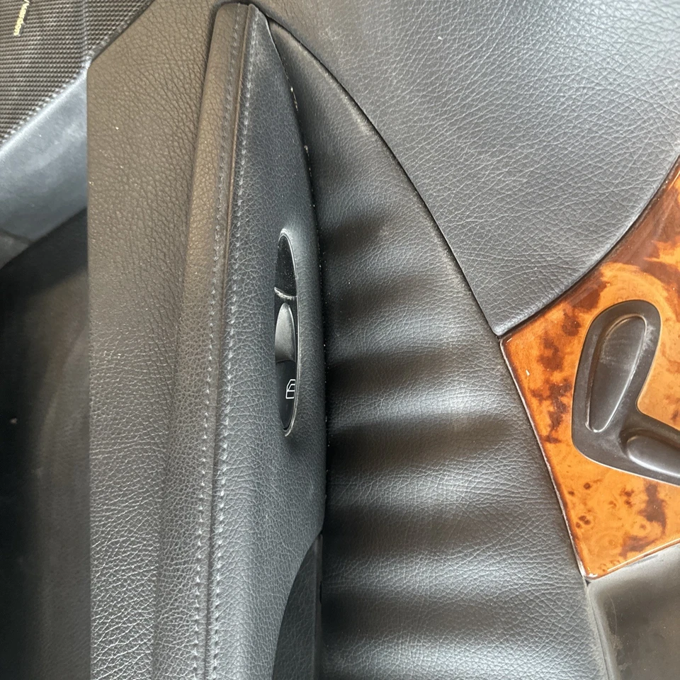 Panel de puerta delantera derecha OEM para Mercedes-Benz W211 A211720467 E350 2006-2009 Foto 3 de 4