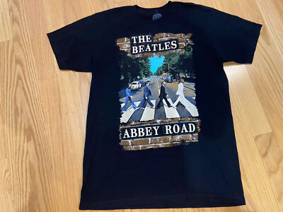 Beatles Abbey Road Graphic T-shirt Mens Medium | eBay