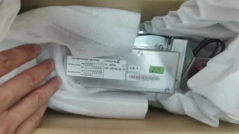 New ABB 750203/806 Stal DIP-SWITCHES SETTING 750203806  DHL/Fedex  Fastshipping  - Image 3 of 3