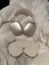 Apple AirPods Max Wireless Over-Ear Headset Silver