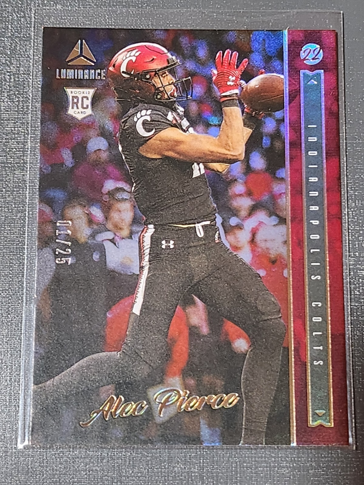 2022 Panini Luminance - Rookie Alec Pierce #124 Ruby /25 (RC)