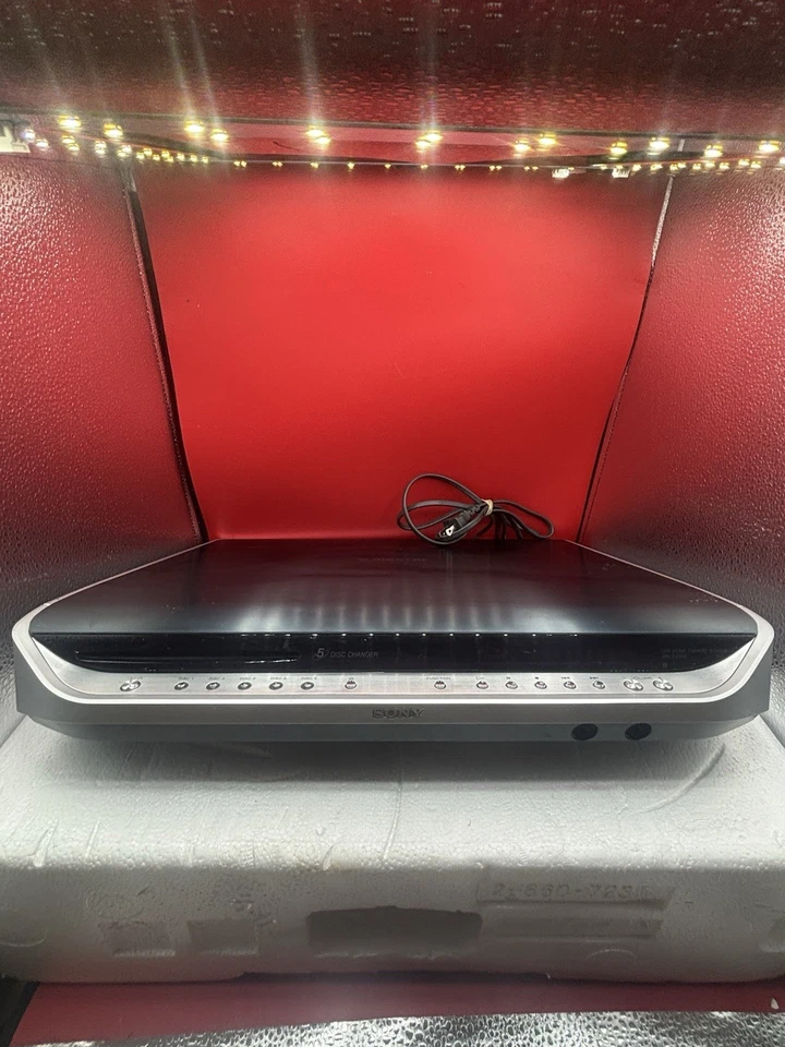 Sony HCD-FX500 / DAV-FX500 5-Disk DVD/CD Home Theater System Player 5.1Ch.1000W - Image 2 of 4