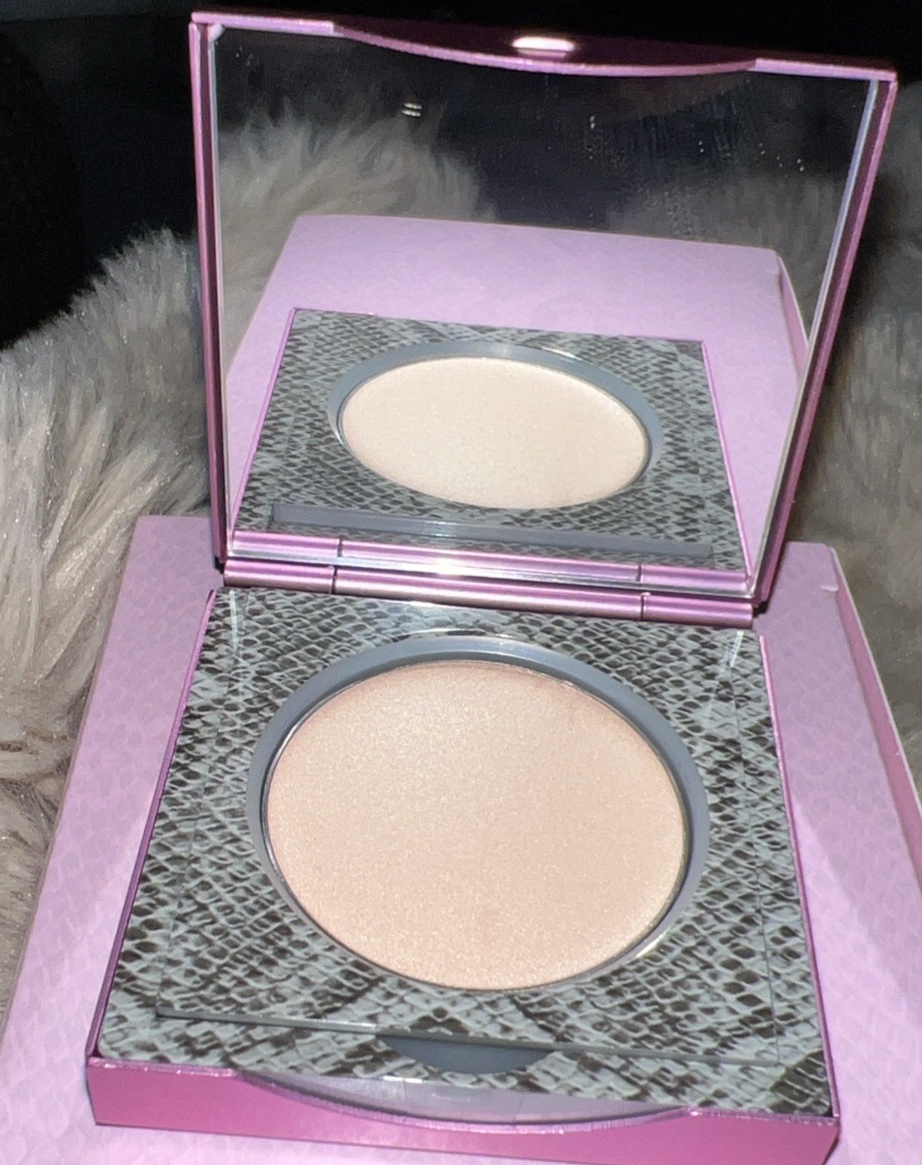 Mally- Luminizer - Heavenly - 0.10 Oz