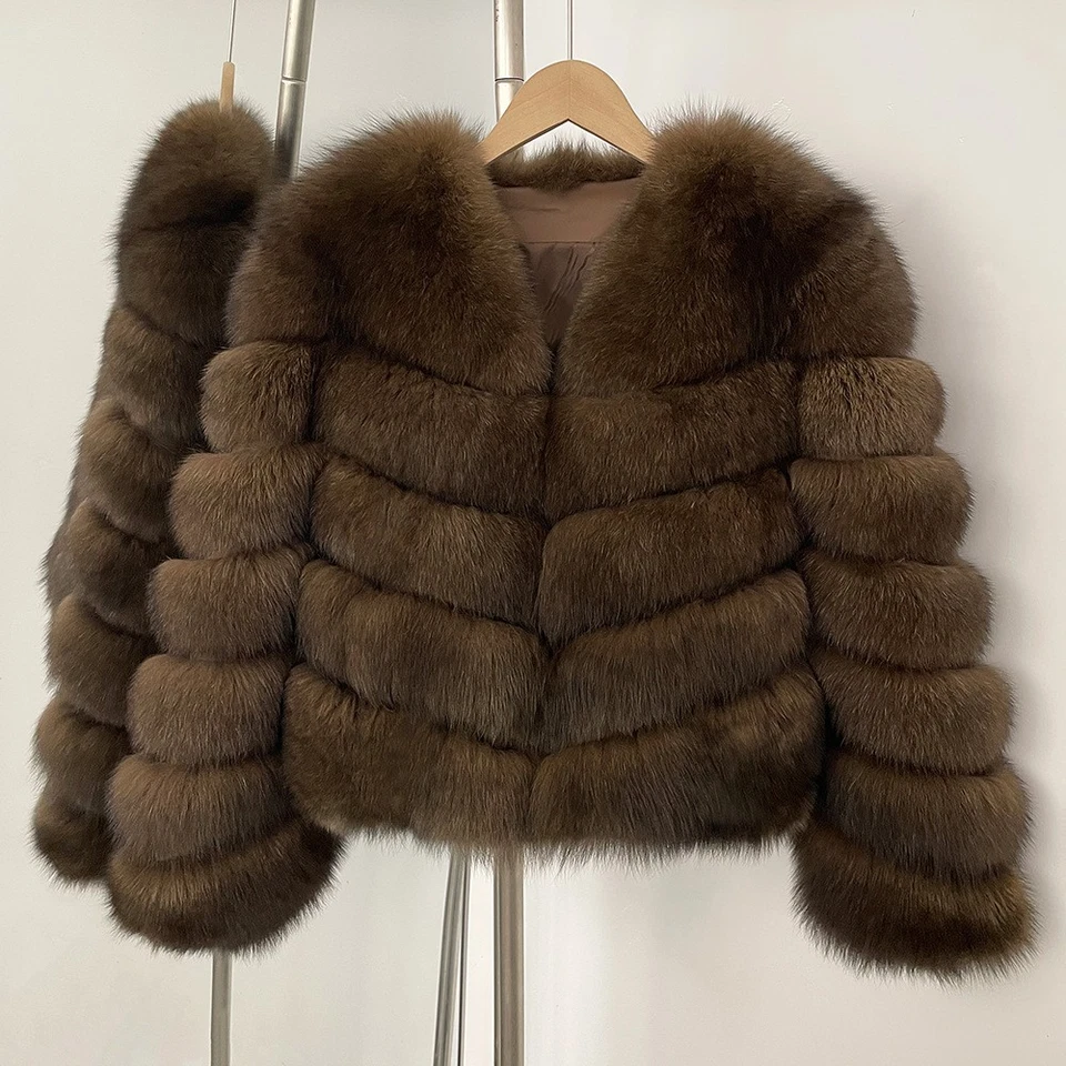 Women's Fox Fur Coat Winter New Short Korean Fashion V-neck Slim Fit Fur Jacket - Image 3 of 4