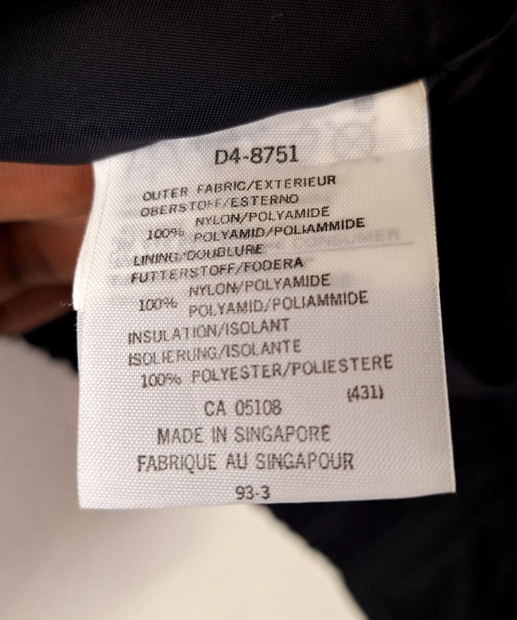 Vintage Puffer Vest Men's Small Outdoors Skiing Resort Winter Casual Gorpcore - Image 4 of 4