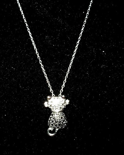 COLLANA GATTO BIANCO E NERO DIAMANTE MINATO A TERRA ACCENTO RODIO/STERLING NUOVA IN SCATOLA - Foto 3 di 5