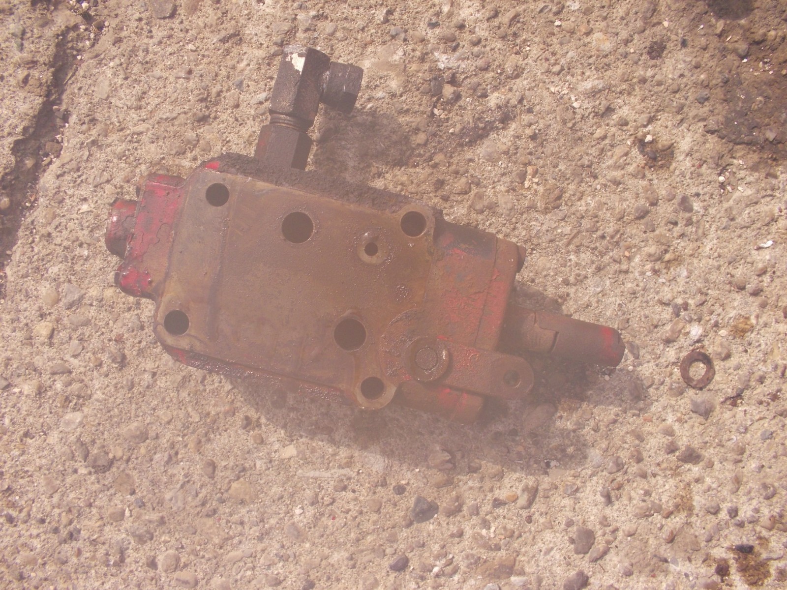 Farmall 460 560 rowcrop tractor IHC working hydraulic control valve IHC