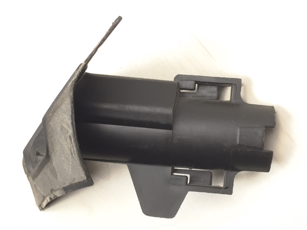 Genuine BMW 3 GT F34 Left Driver Headlight Washer Nozzle Bracket 