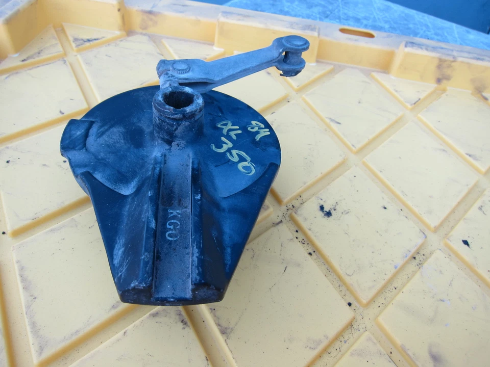 Honda XL350R XL 350 1984 OEM montaje de tambor de freno trasero Foto 3 de 4