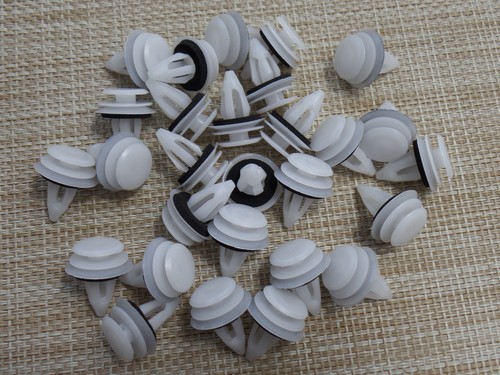 20x Befestigung Clips für BMW E46 E90 E91 E92 E93 E83 Mini R50 R52 51418224768 - Bild 1 von 1