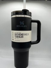 Bicchieri Stanley Quencher H2.0 FlowState 40 oz limitati diversi colori disponibili