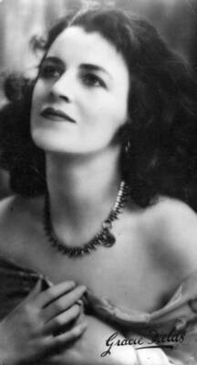 English comedienne and singer Gracie Fields 1930 Historic Old Photo
