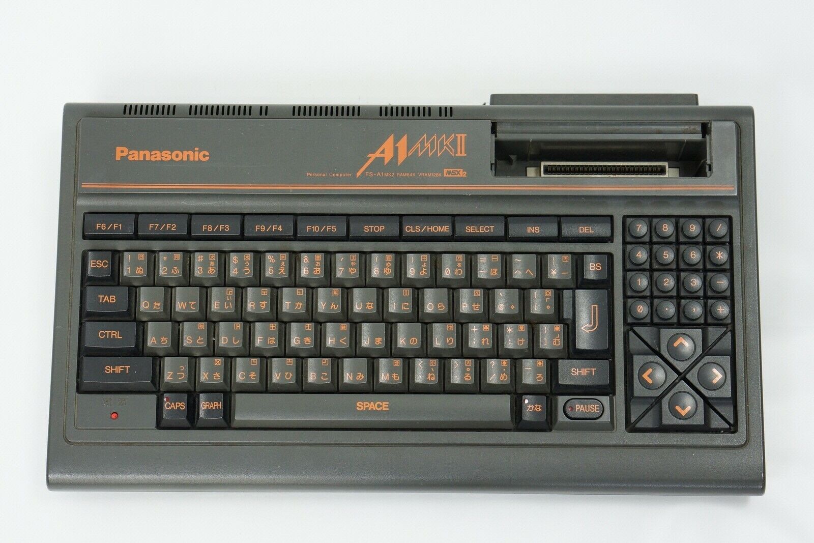 です【ジャンク品】Panasonic　MSX2　FS-A1FM　本体のみ