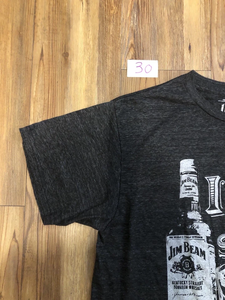 Camisa Jim Beam Para Hombres I Call The Shots Whisky Borbón Divertida Gris Talla Grande Foto 2 de 4