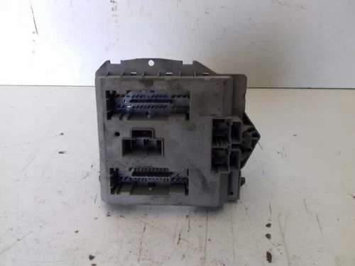 46760257 Porta Fusibili per FIAT II PUNTO (188) BERLINA 2523547 - Foto 3 di 3