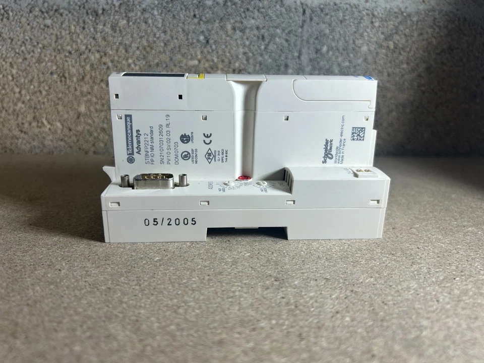 Module d'interface réseau FIPIO Advantys - Occasion - Télémécanique STBNFP2212 - Photo 2/3