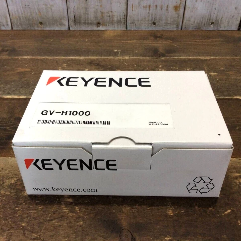 KEYENCE Sensor GV-H1000 Laser displacement sensor NEW  US Free TAX - Image 2 of 4