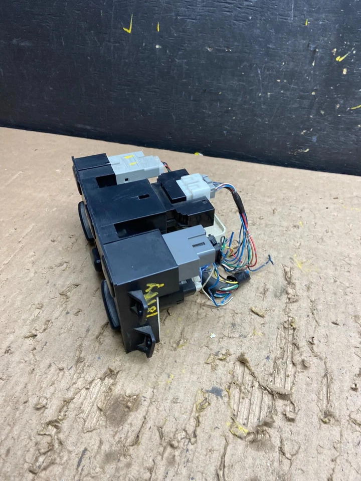 1997 to 1999 Toyota Camry Ac Heater Climate Control T8775 PS - Image 3 of 4