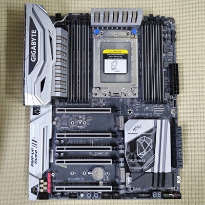 Gigabyte X399 Designare EX for ThreadRipper :  AMD X399 STR4 LGA4094 WIFI DDR4