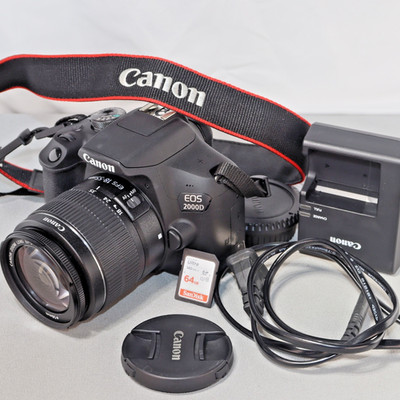 Canon EOS 2000D (Rebel T7) 24MP DSLR Camera Kit *EXCELLENT* SHUTTER 685
