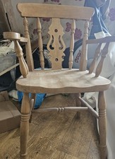 Farmhouse Fiddle Back Carver Chair – Solid Wood Rustic Dining Armchair